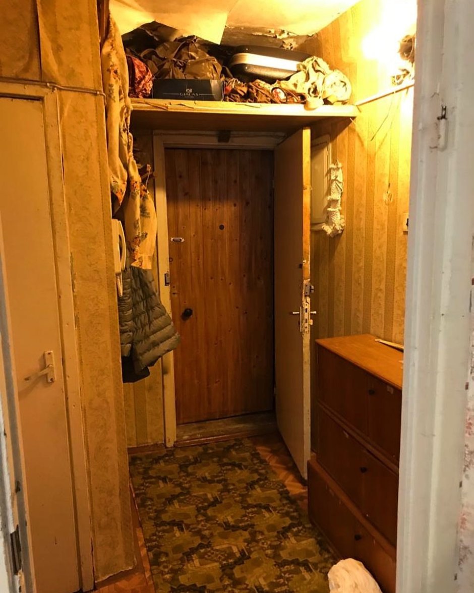 Прихожая в старой квартире