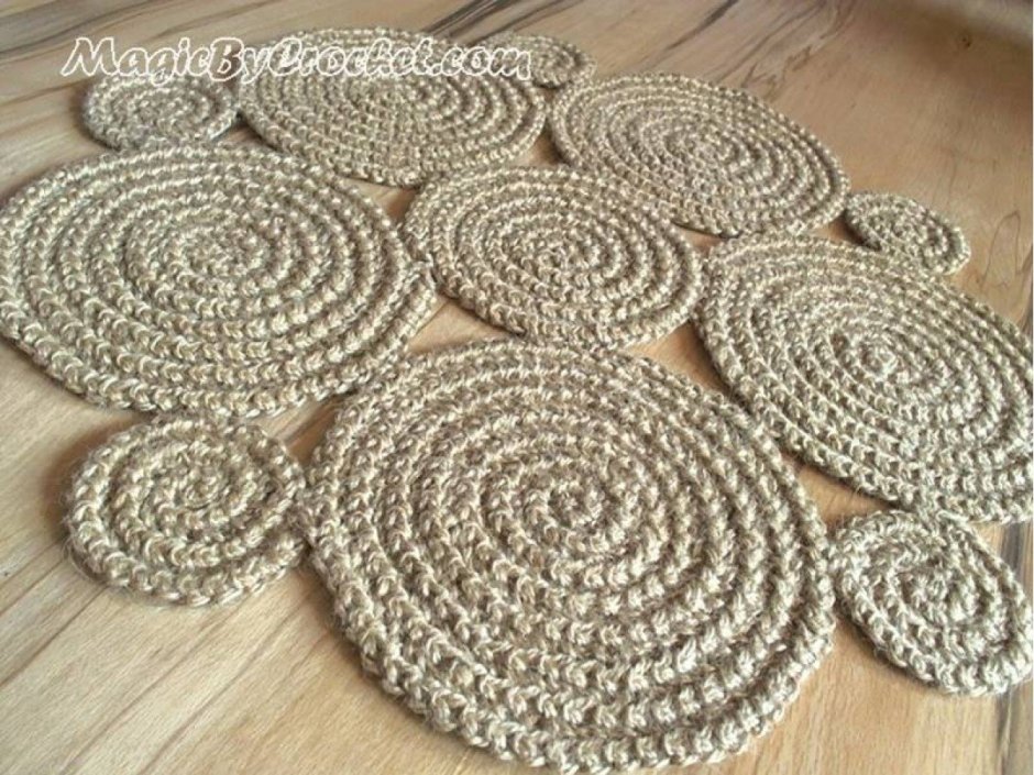 Коврик из жгута крючком
