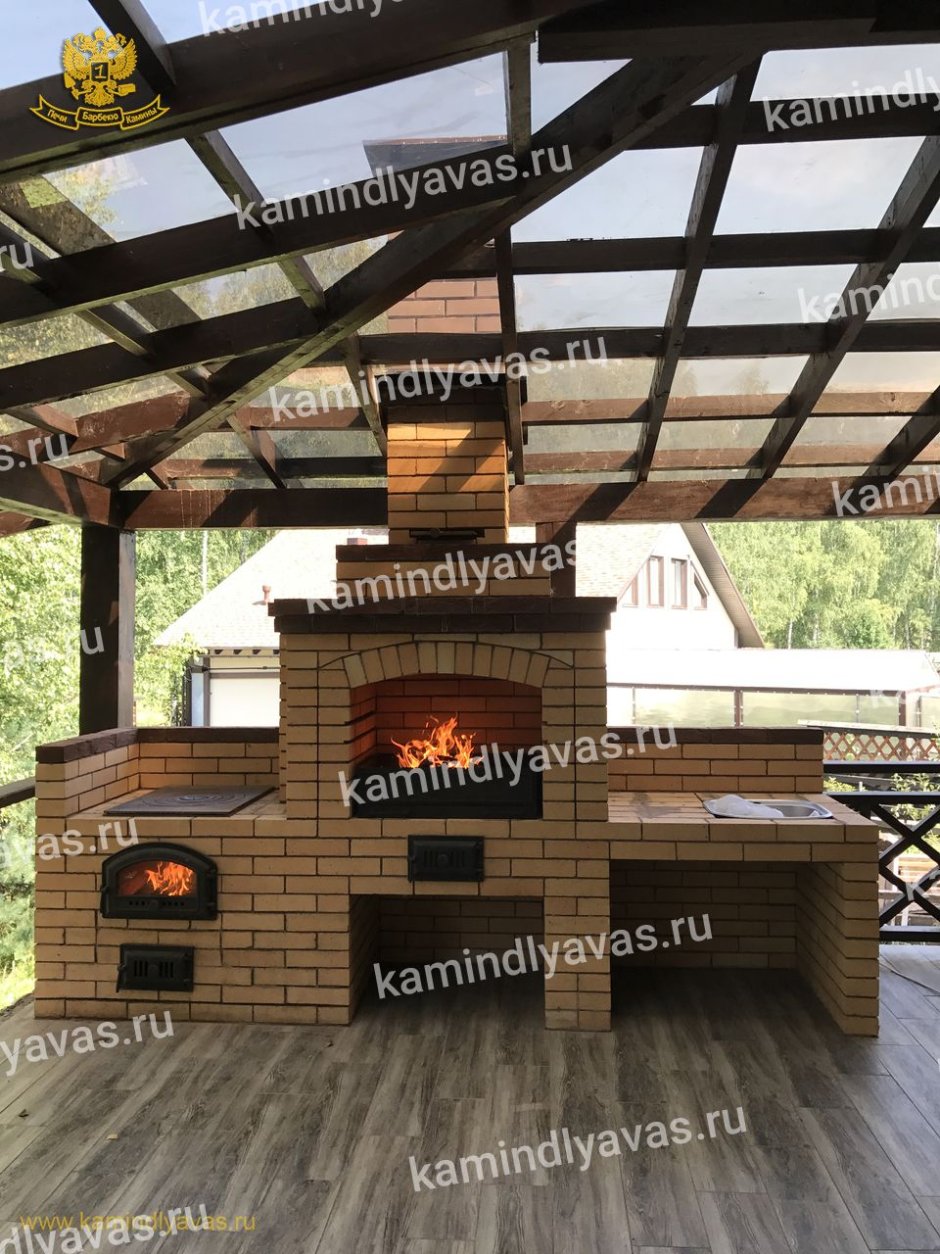 Барбекю из кирпича для беседки