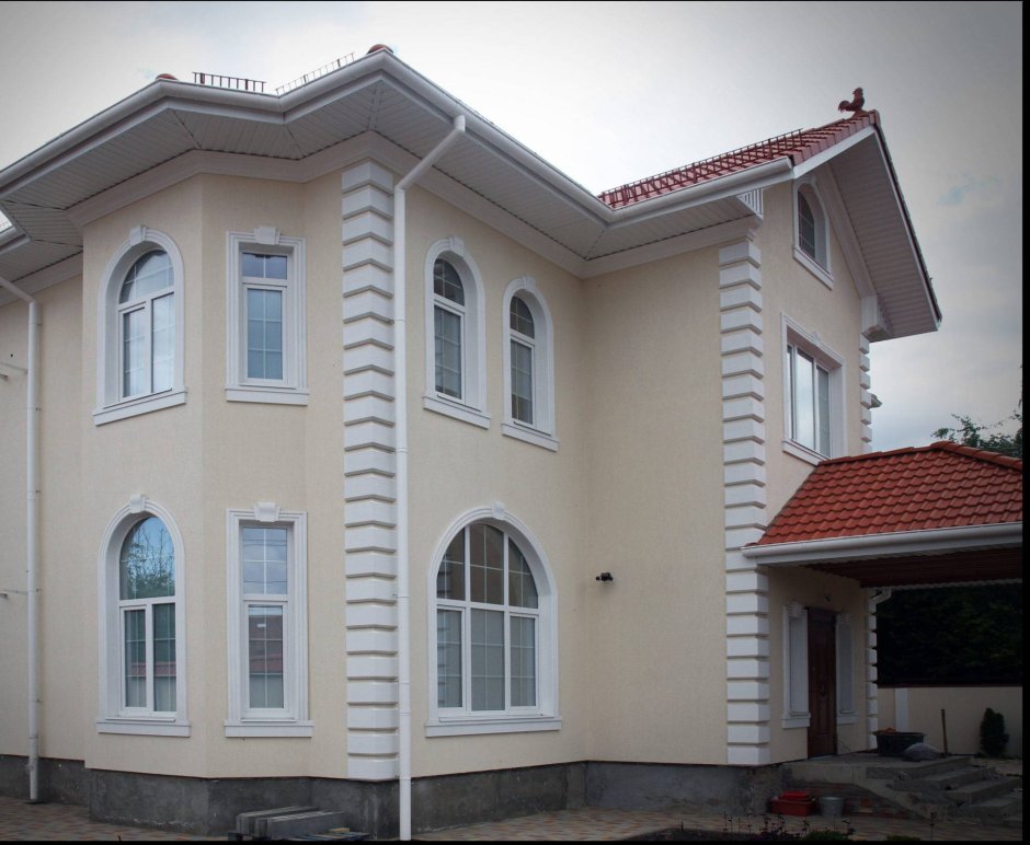 Штукатурные фасады домов