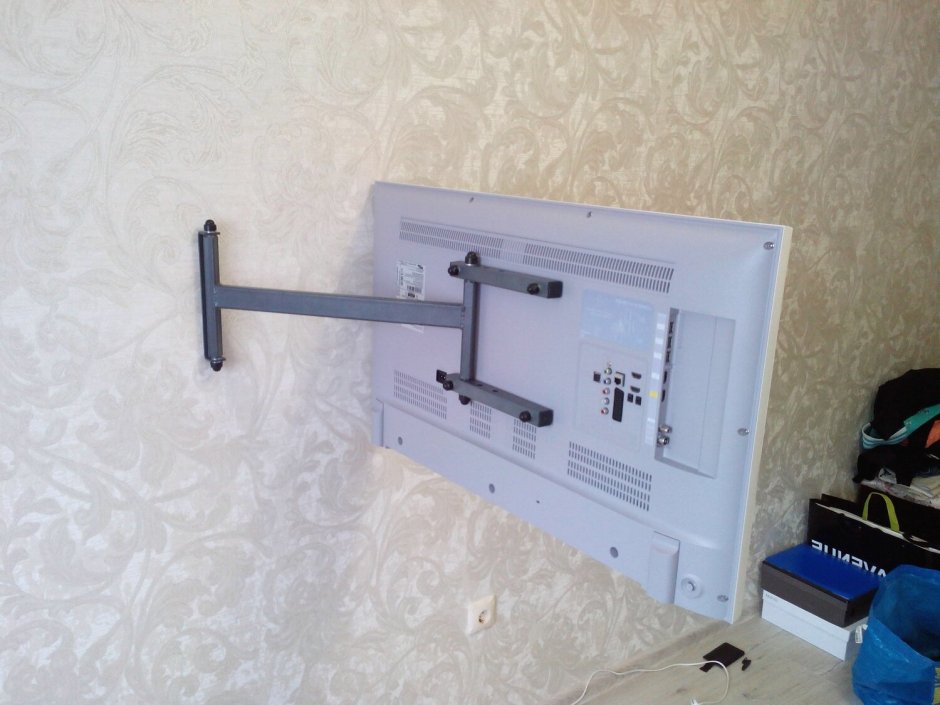 Кронштейн для телевизора kivi 24h750nw