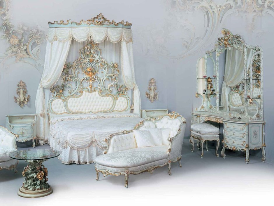 Кровать стиль Барокко, рококо, Ампир