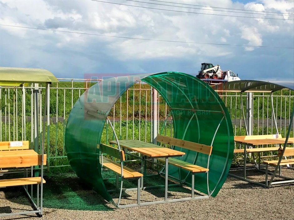 Беседка из дуг