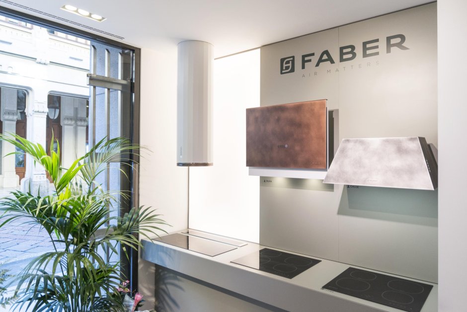 Каминная вытяжка Faber Talika DGC a80