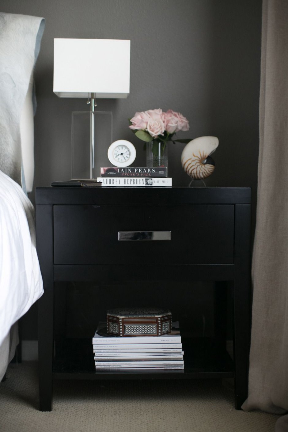 Hemnes ХЕМНЭС тумба прикроватная, черно-коричневый46x35 см