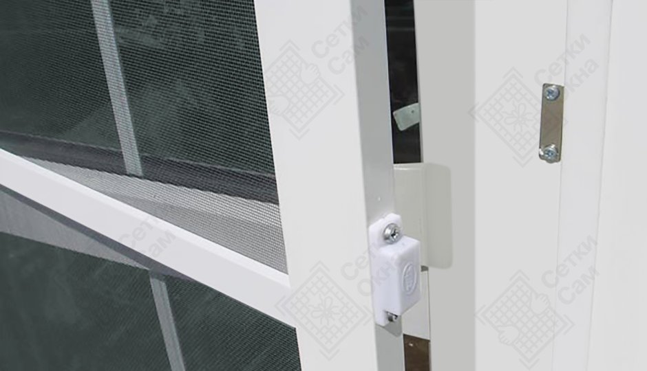 Дверная москитная сетка на петлях Rehau 70 t94