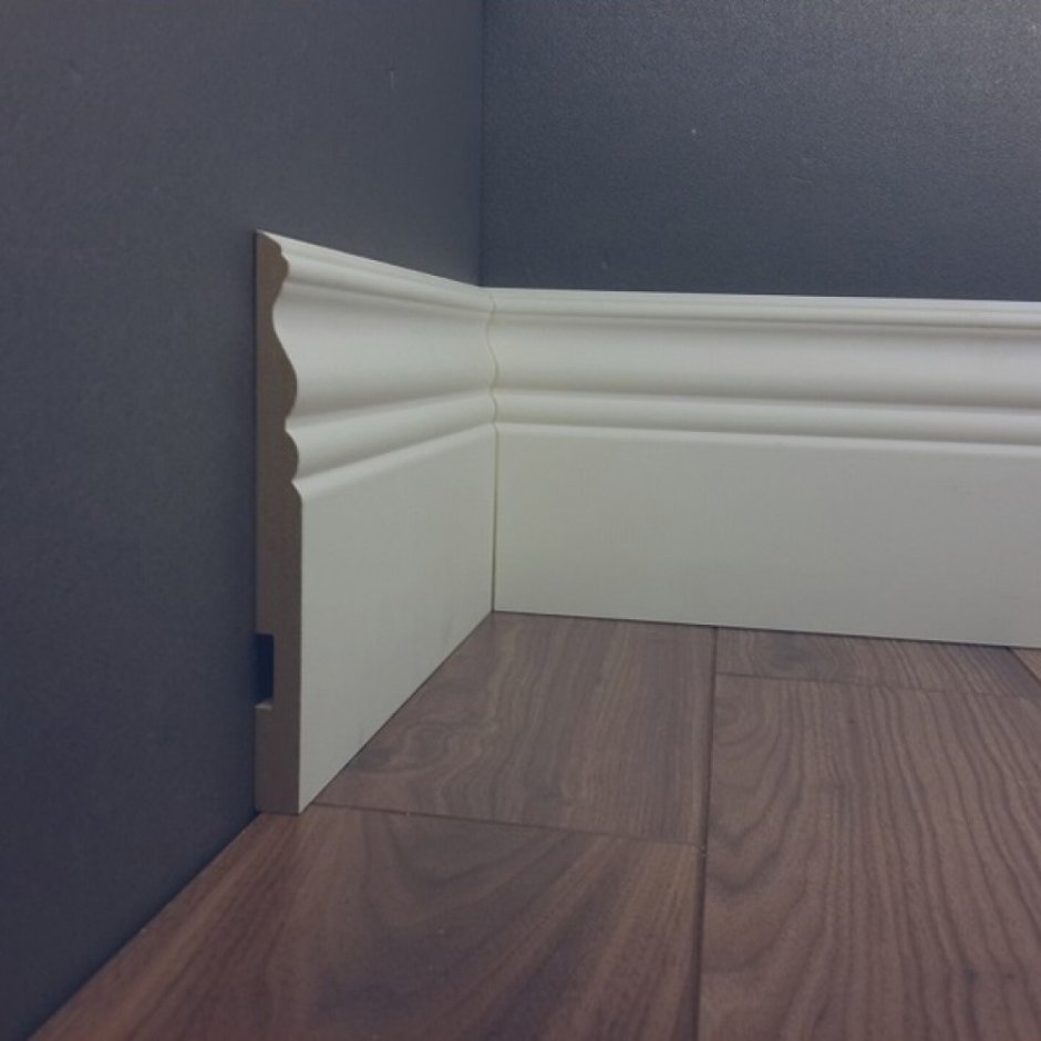 Плинтус Ultrawood Base 004