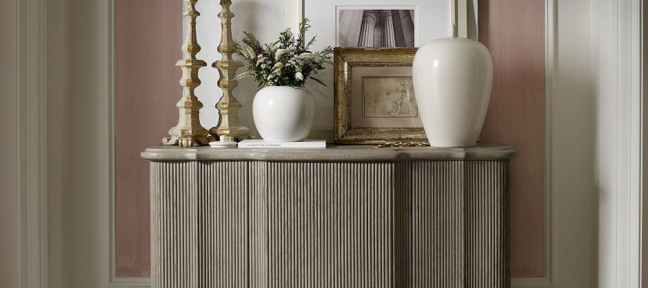 Тумба с рифленым фасадом