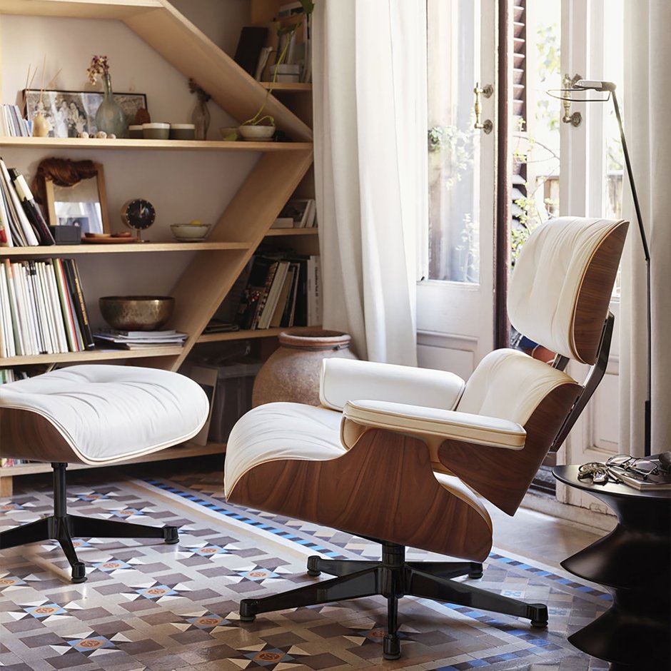 Лаунж кресло от Eames Vitra