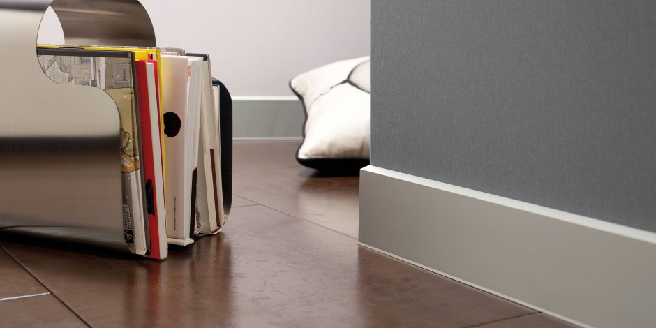 Плинтус Profilpas Metal line 95