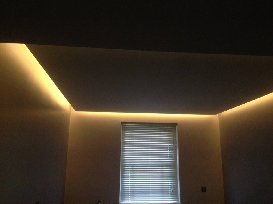 Теневой потолок с подсветкой