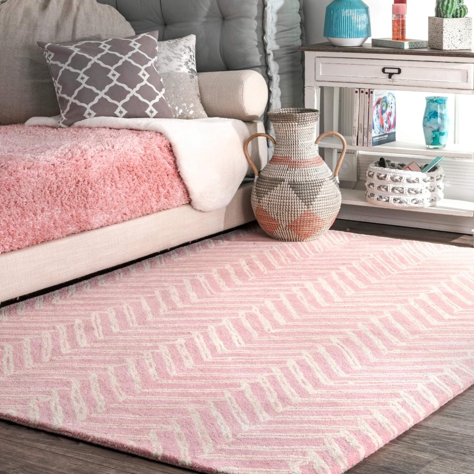 Розовые ковры для спальни