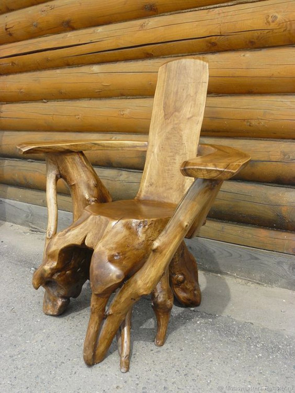 Кресло из бревна