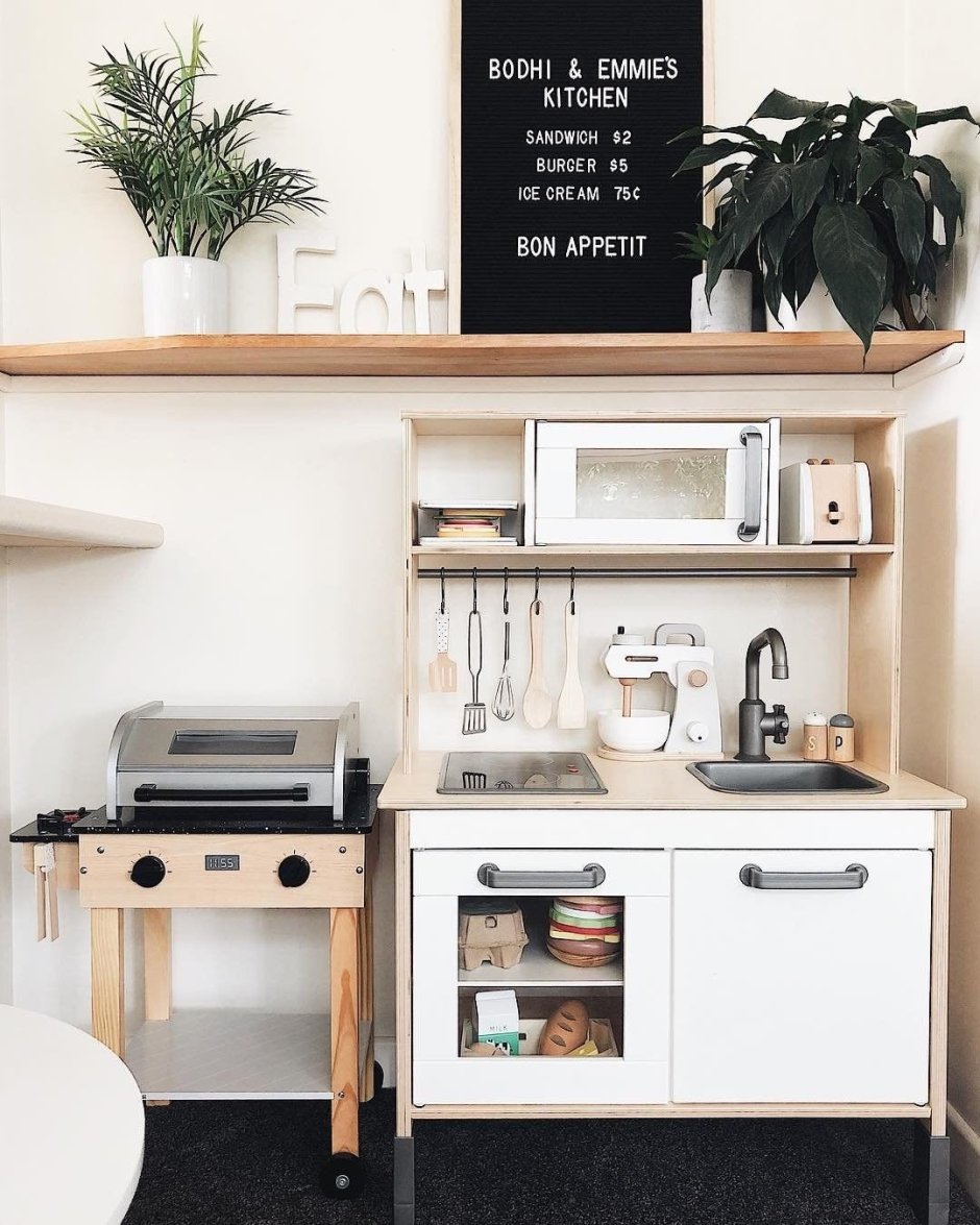 Tidy up Kitchen