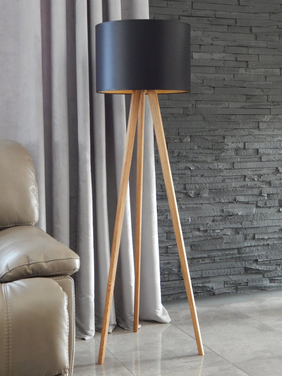 Торшер Chiaro Бернау 490040401