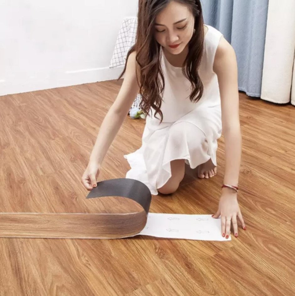 Самоклеющаяся плитка ПВХ для пола