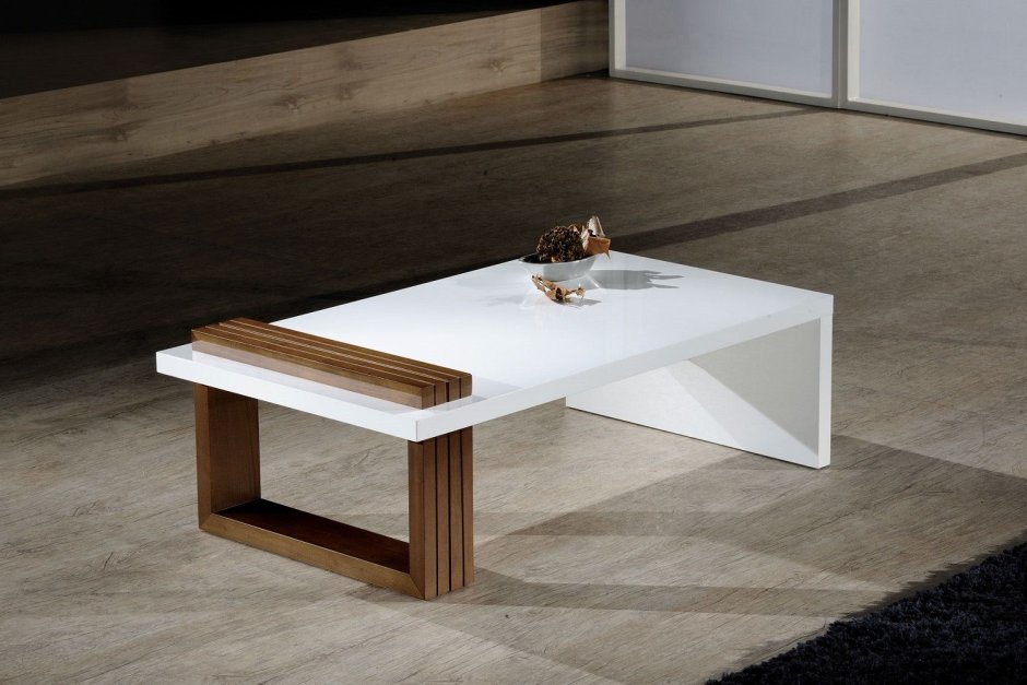 Деревянный журнальный стол Mesa de Centro
