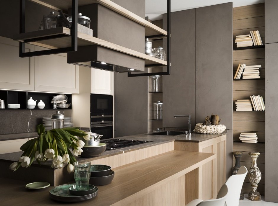 Вытяжка навесная над островом кухни Scavolini
