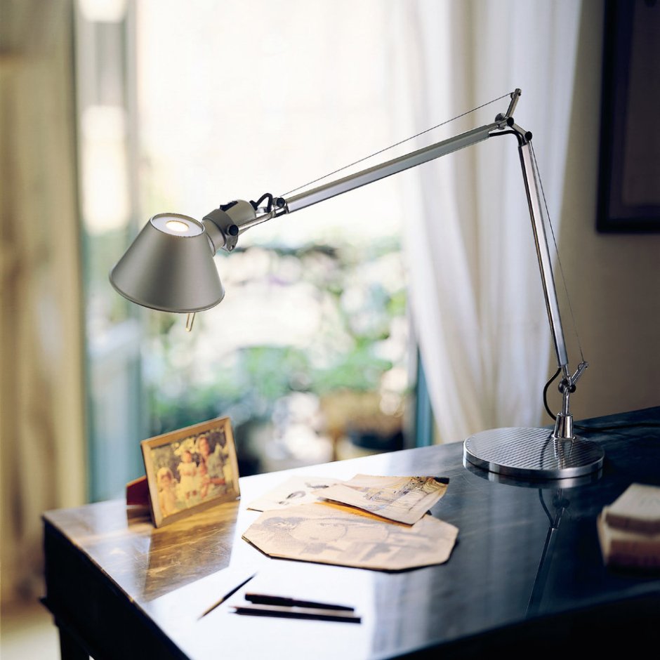 Светильник Artemide Tolomeo
