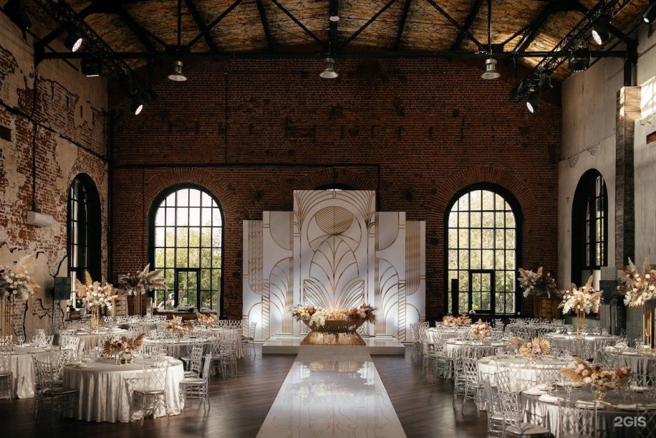 Loft Hall на ул. Ленинская Слобода, 26)