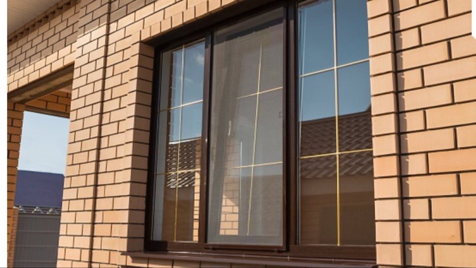 Окна ламинированные с раскладкой