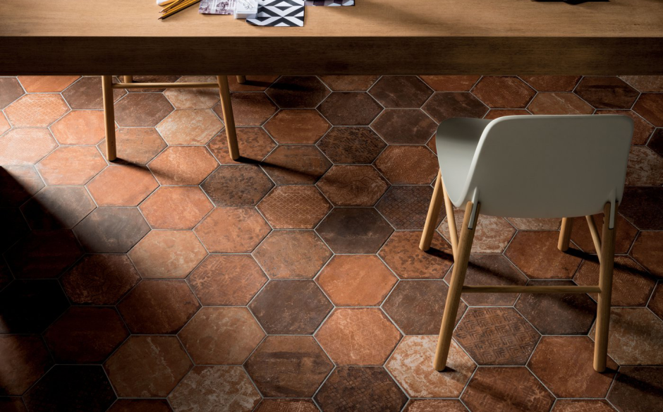 Marca Corona Hexagon