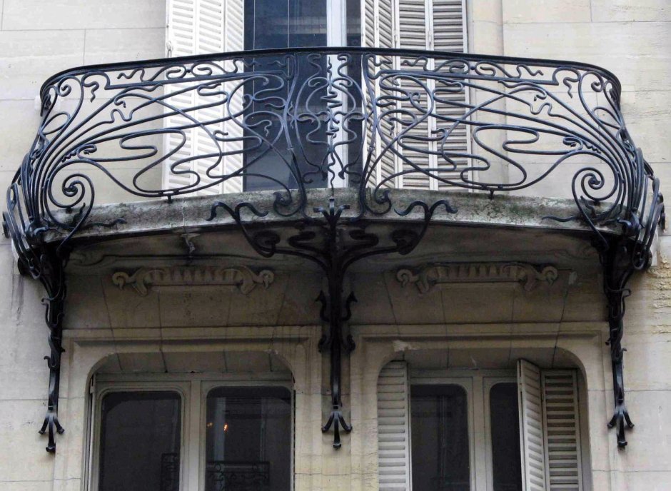 Кованые балконы в стиле Модерн