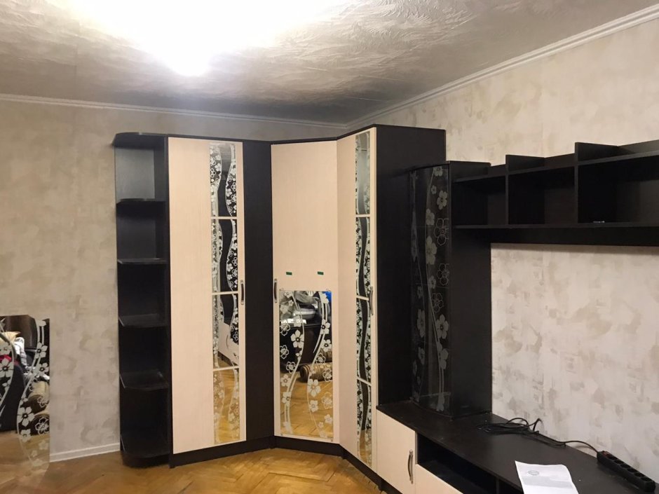 Угловая стенка Верона 5