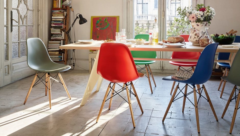 Стулья Eames в Estonia