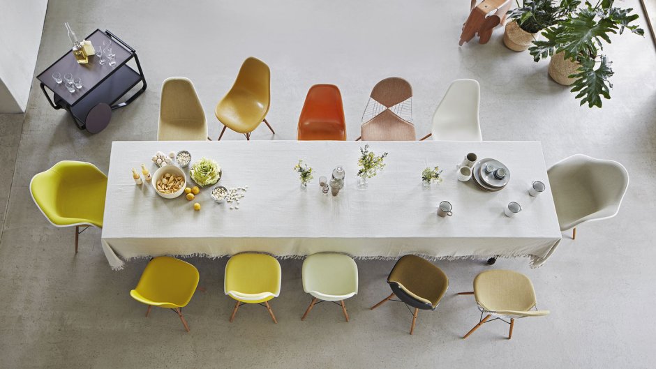 Eames Plastic Chair (Vitra стул в интерьере