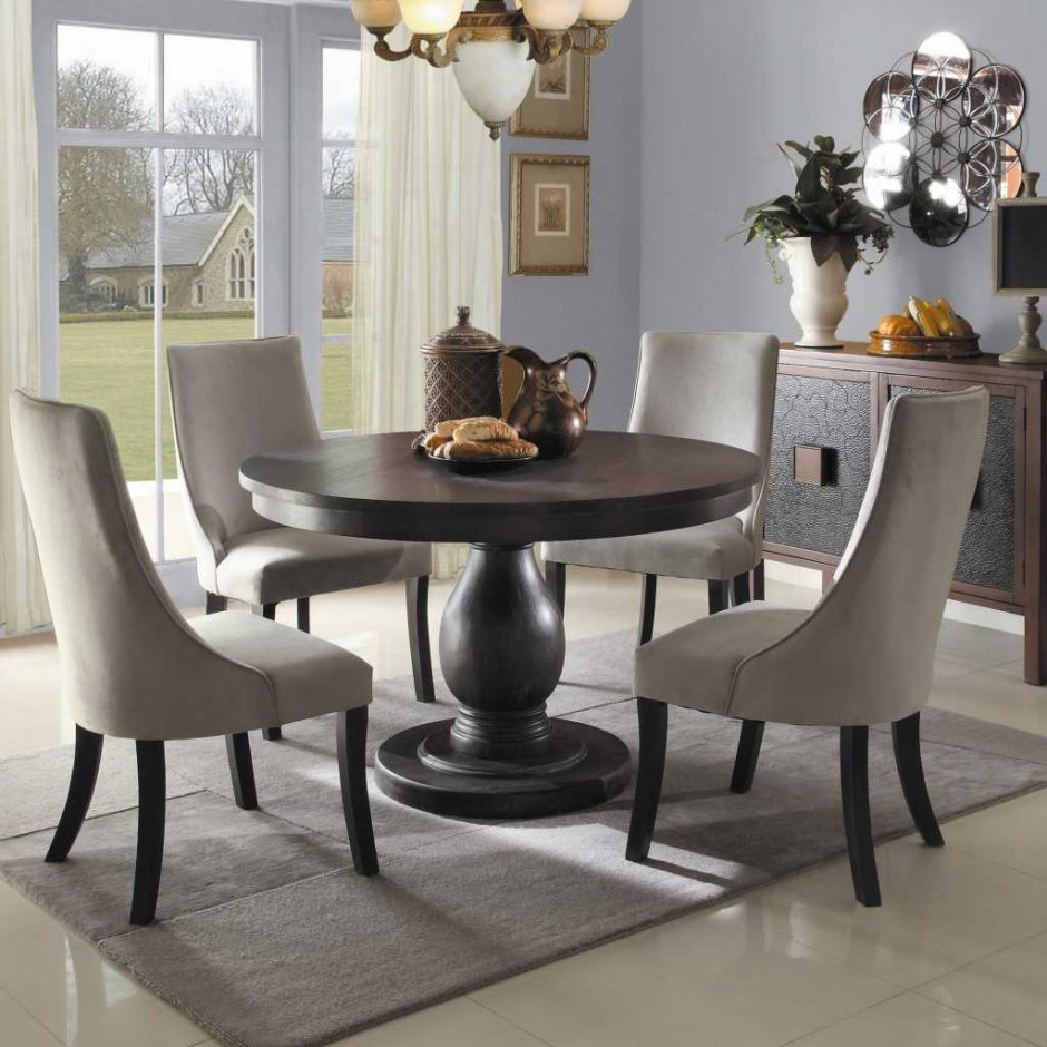 Round Dining Table a482