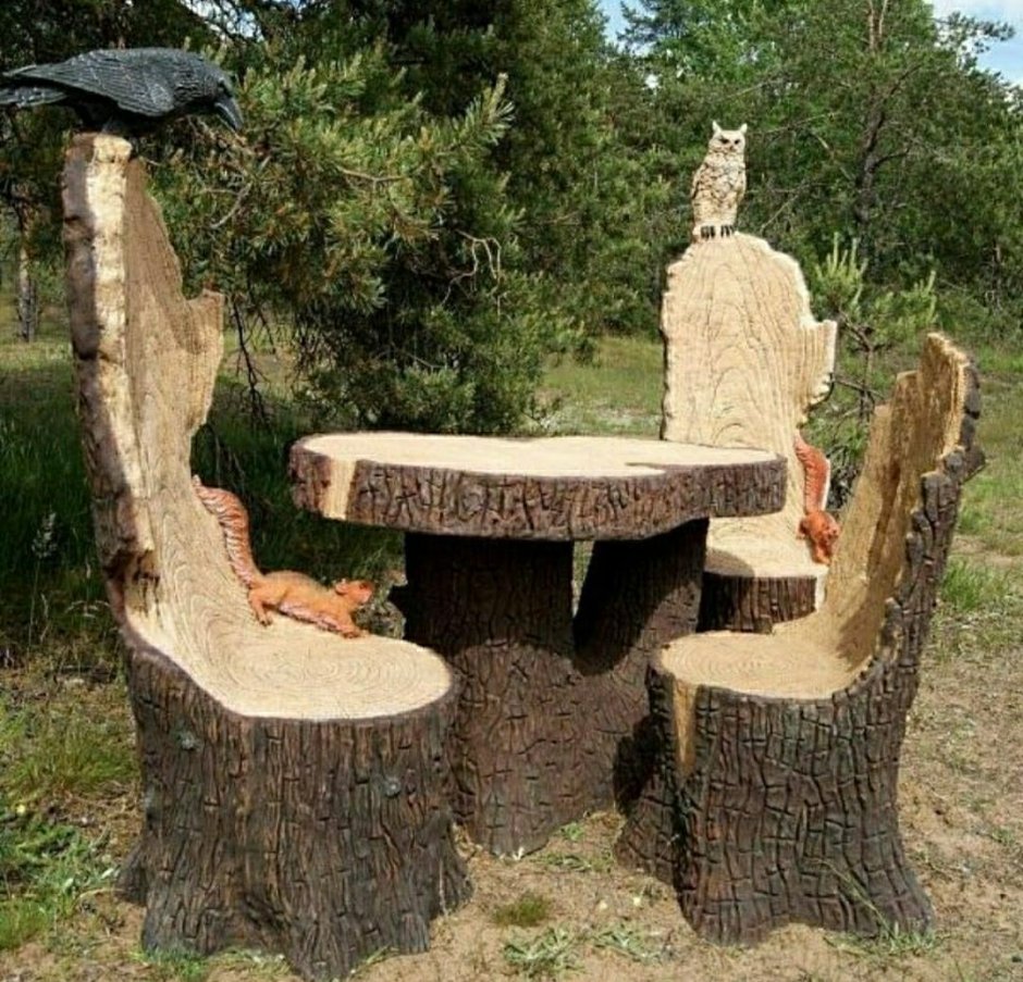 Уличная мебель из пней