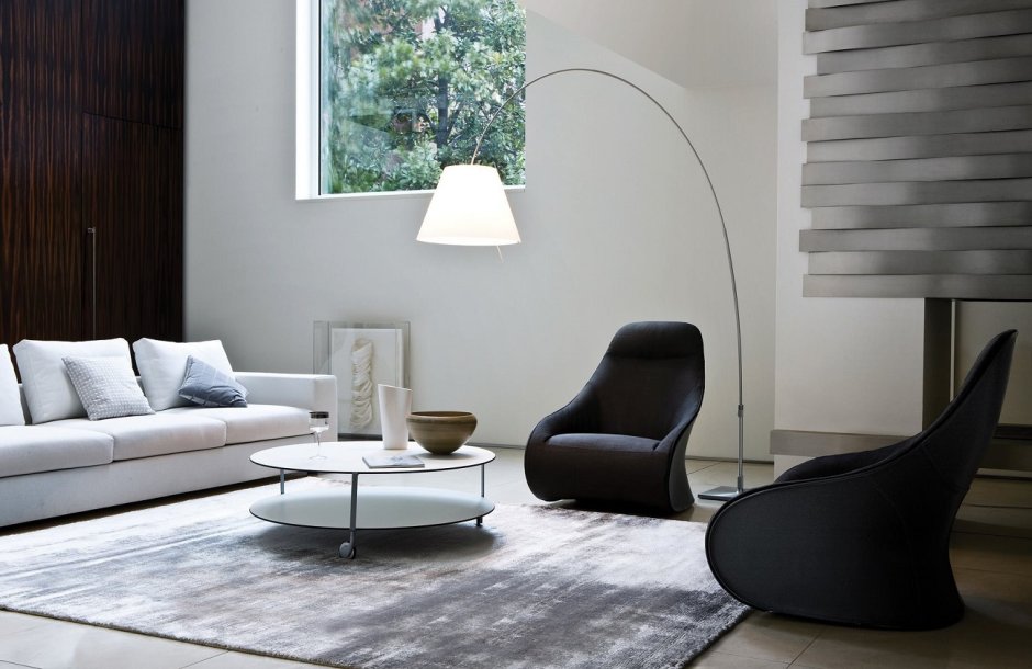 Кресло в гостиную в современном стиле