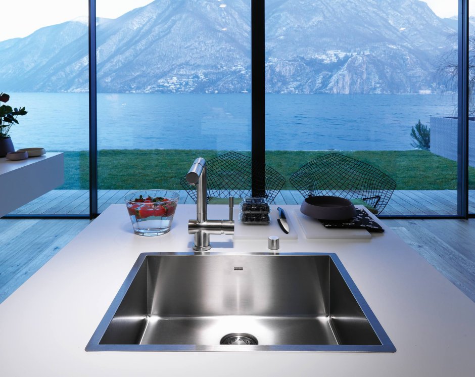 Franke Sink and Faucet 1