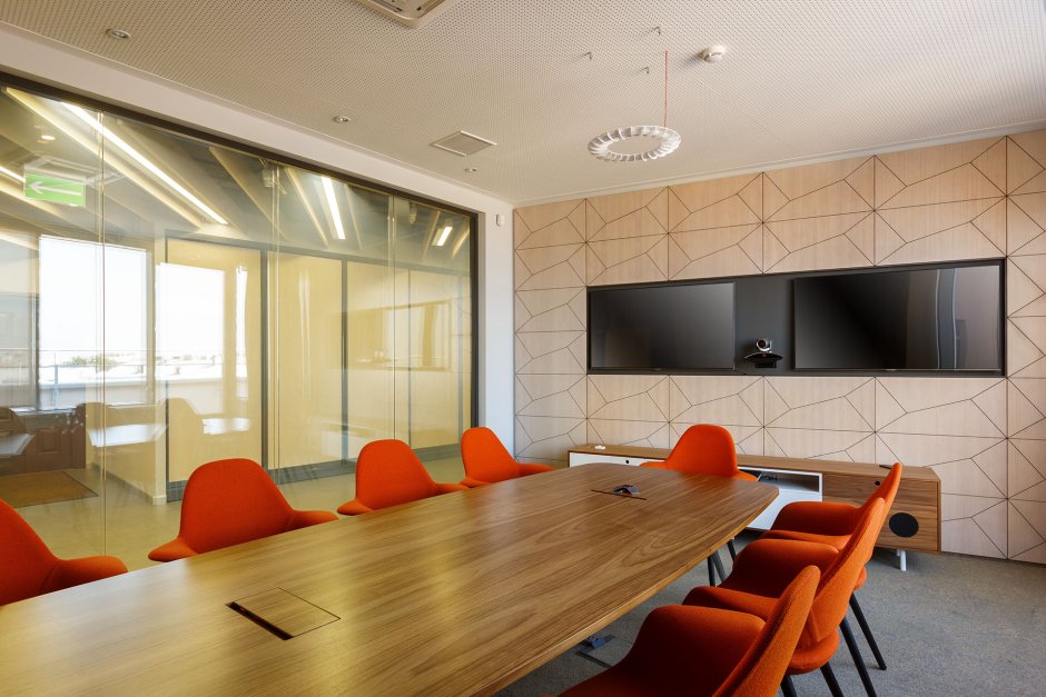 Дизайнерские переговорные комнаты