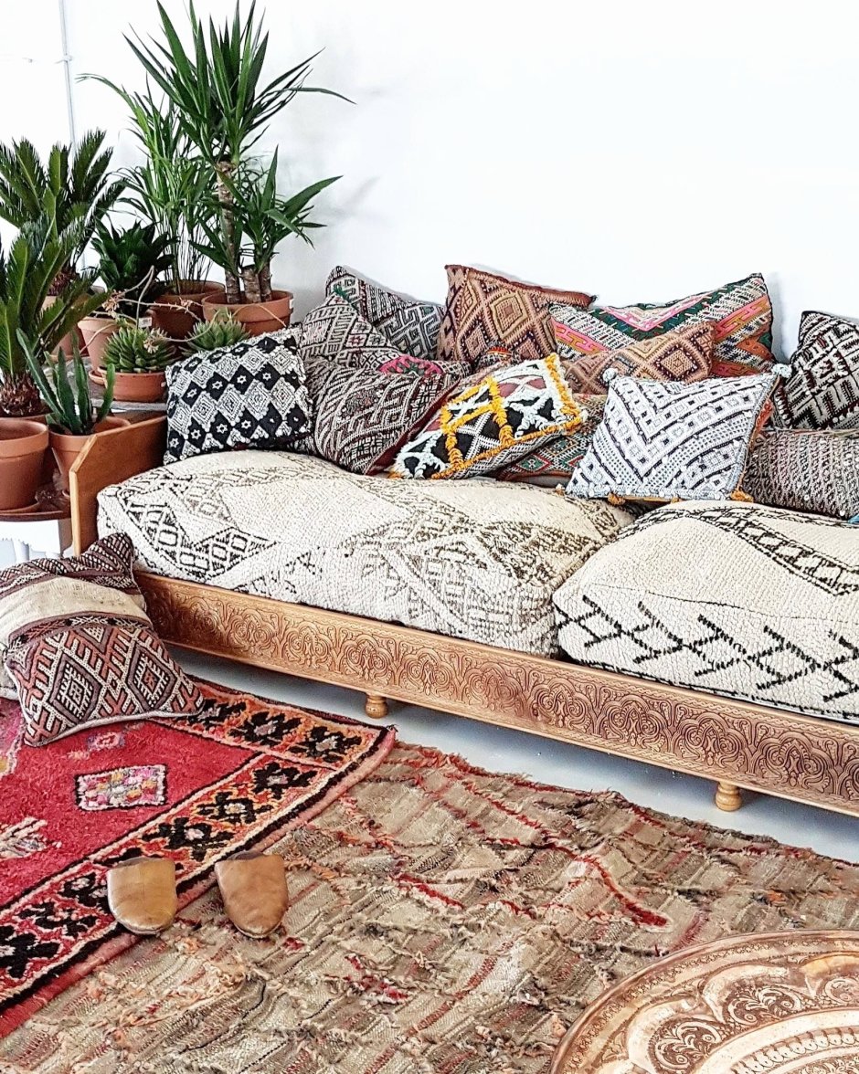Мягкая мебель в марокканском стиле