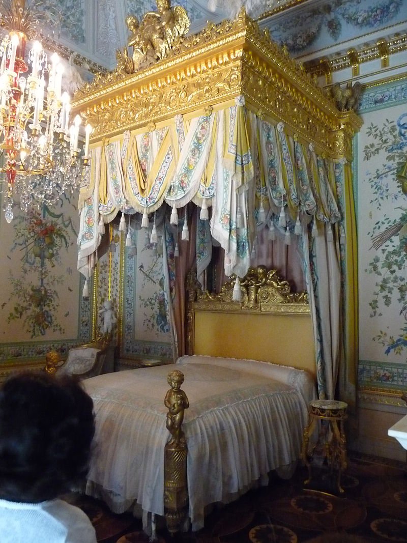 Спальня во дворце (65 фото)