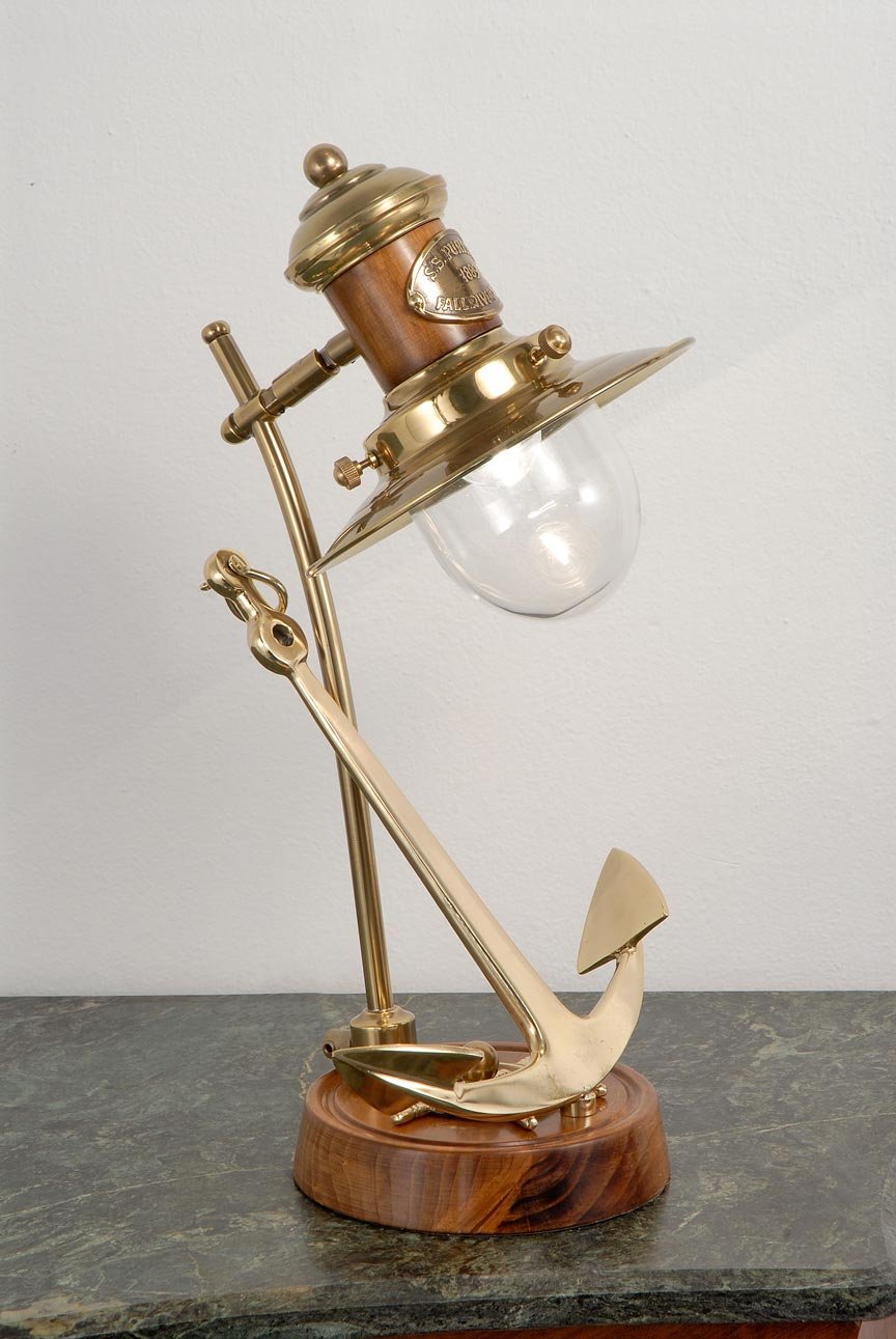 Детская настольная лампа в морском стиле