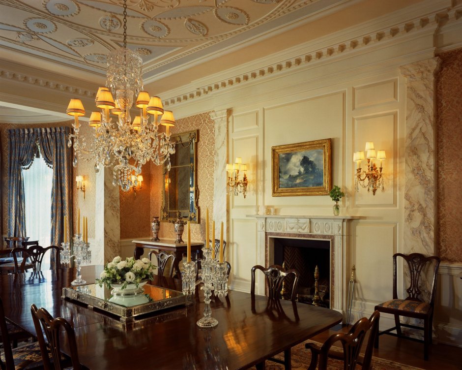 Комната в стиле классицизм