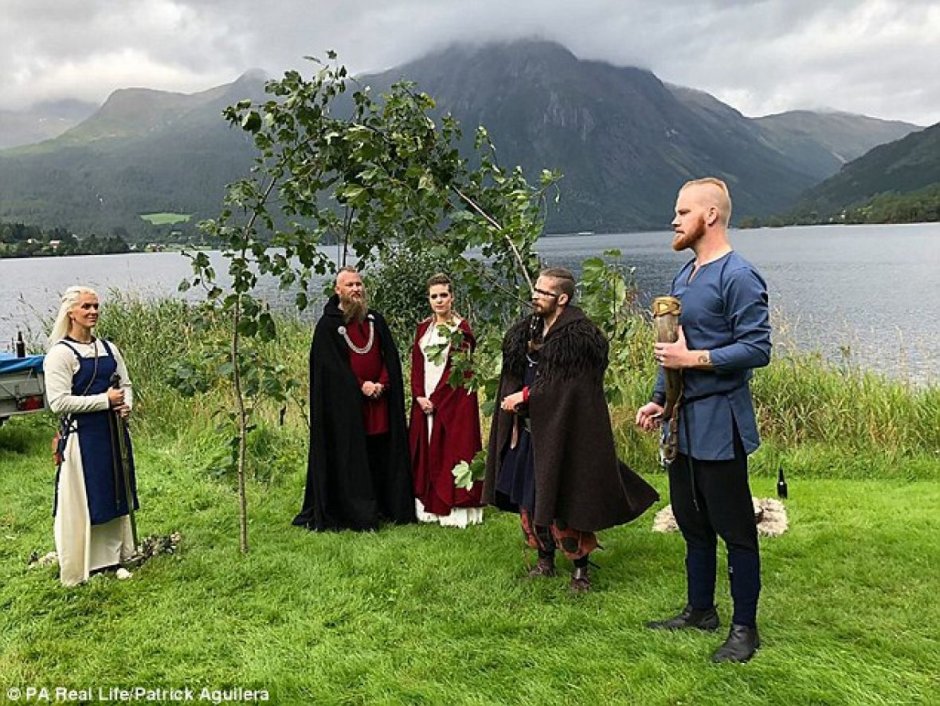 Викинги Скандинавия обряды