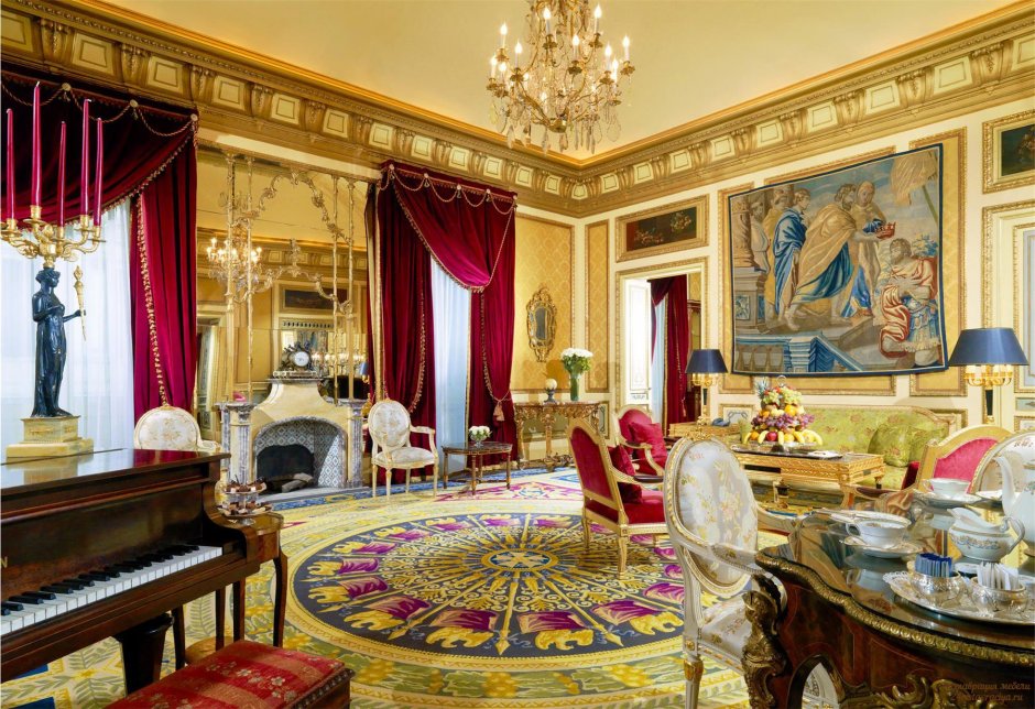 Роскошные комнаты дворца