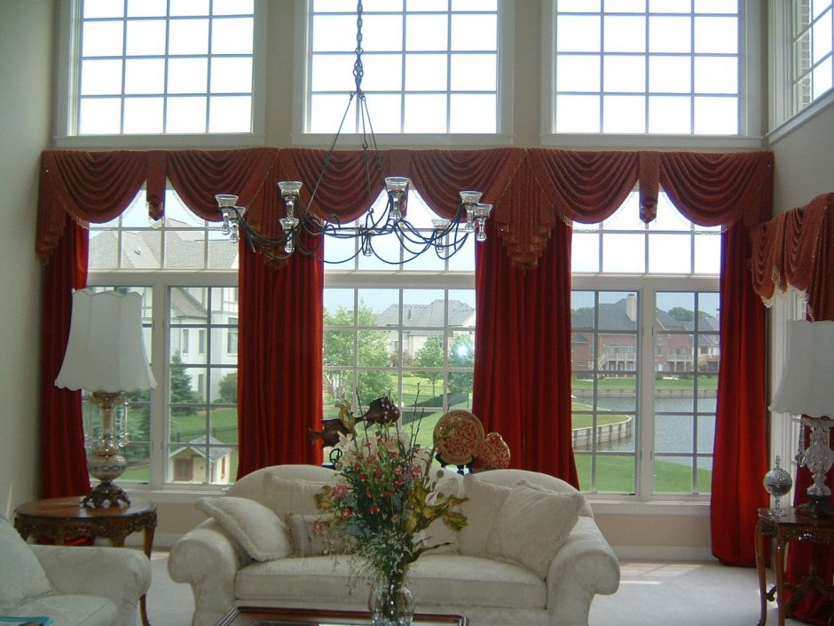 Декор окна в гостиной