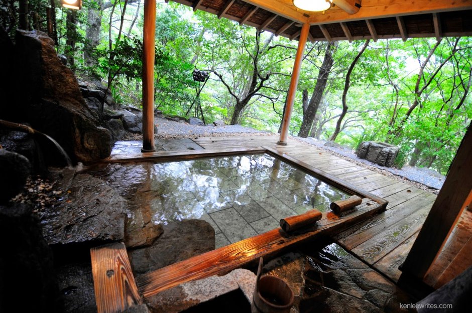 Ансен бани Япония