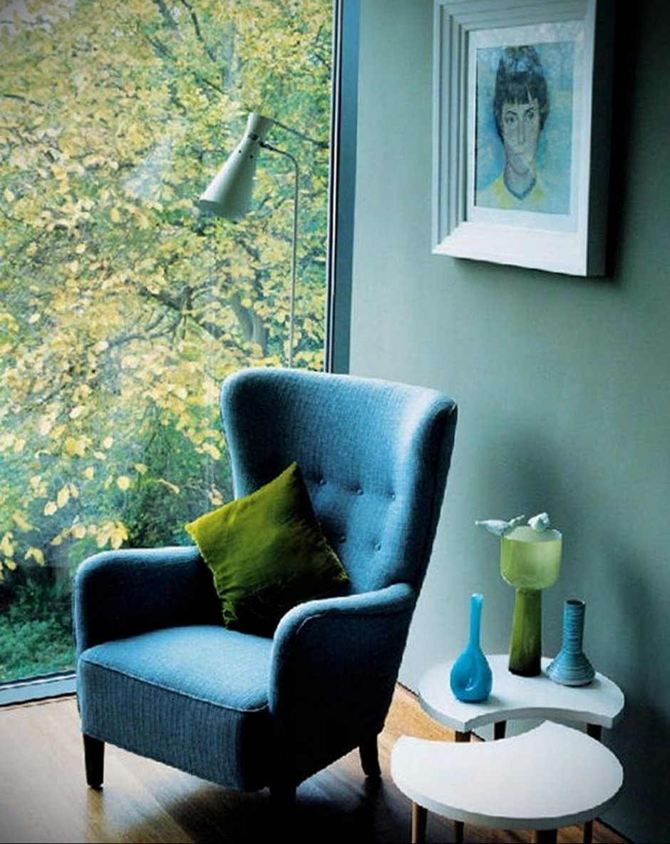 Зеленое кресло в интерьере