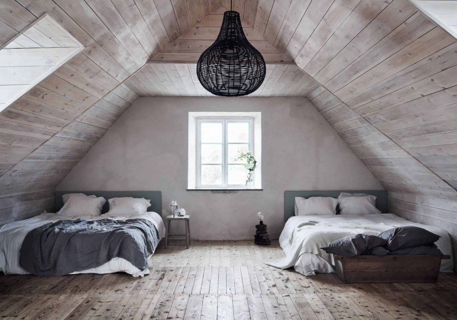 Мансардная спальня в скандинавском стиле