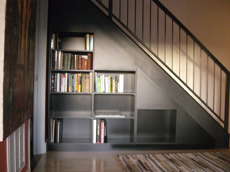 Мебель под лестницу