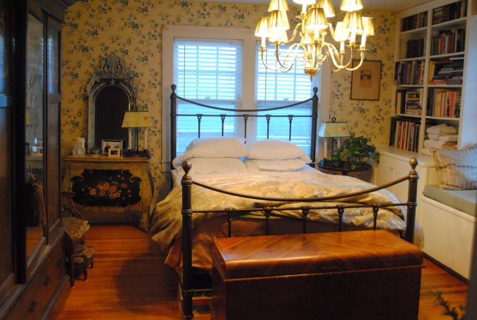 Спальня в старинном английском стиле