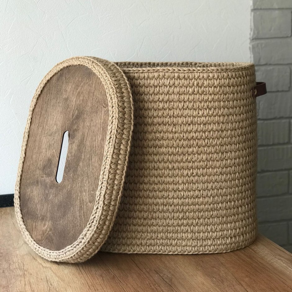 Большая корзина из джута