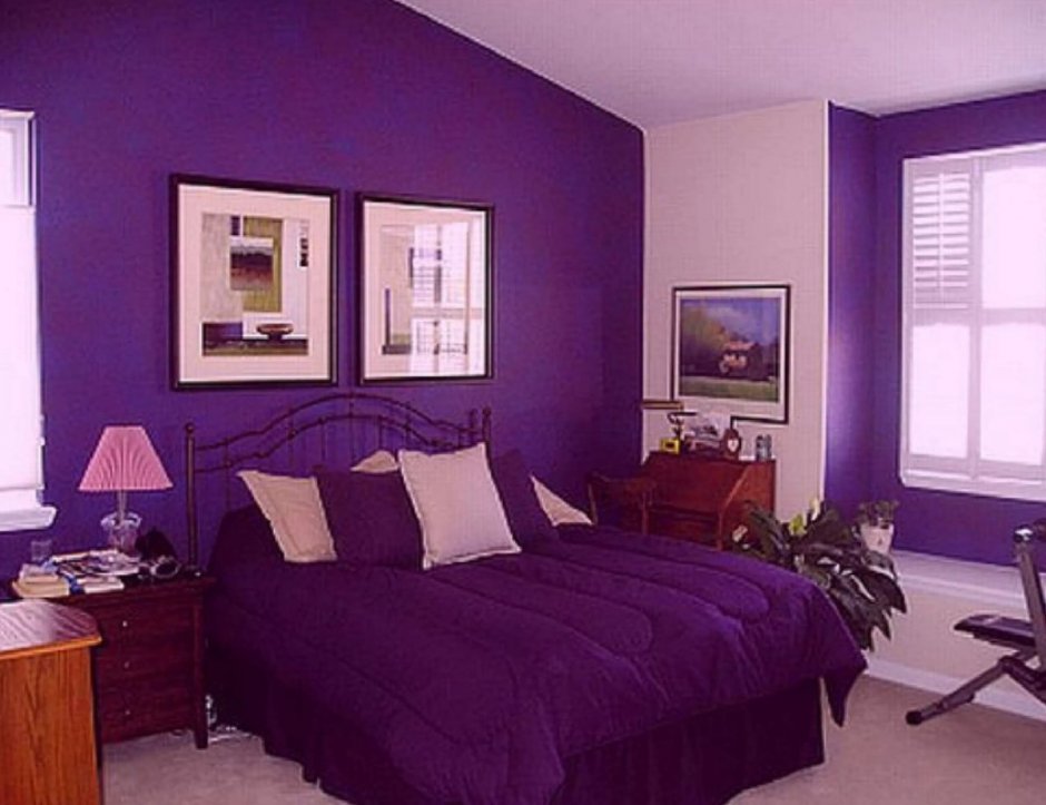 Комната в фиолетовых тонах