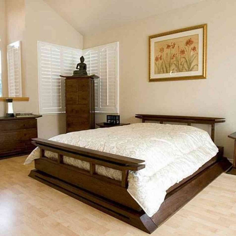 Кровать из дерева в китайском стиле
